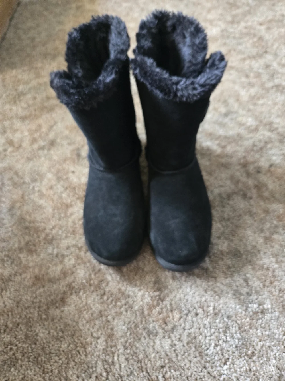 Kohl's SOSIGMA Black Faux Fur Lined Button Suede Boots